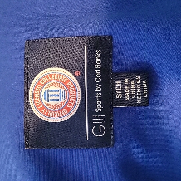 Officially Licensed Collegiate Products University of Kentucky (UK) Coat. - Picture 6 of 6